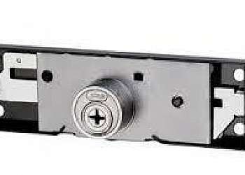 Portão de ferro fechado Portão de ferro fechado